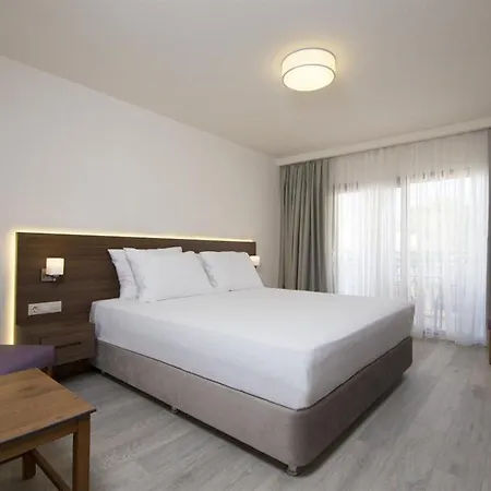 Neopol Otel 3*