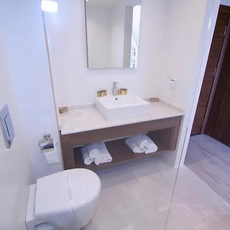 Neopol Otel 3*
