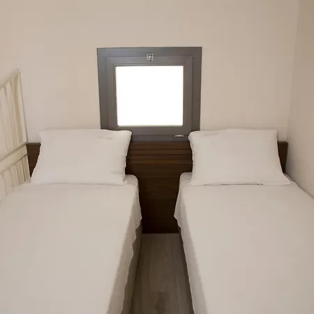 Otel Neopol 3*