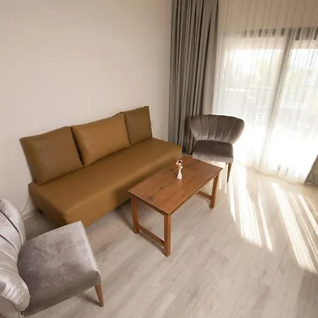 Neopol 3* クシャダス