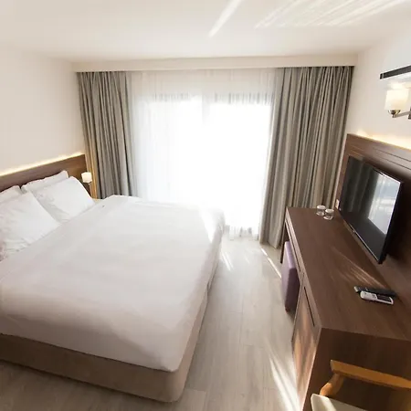 Neopol クシャダス