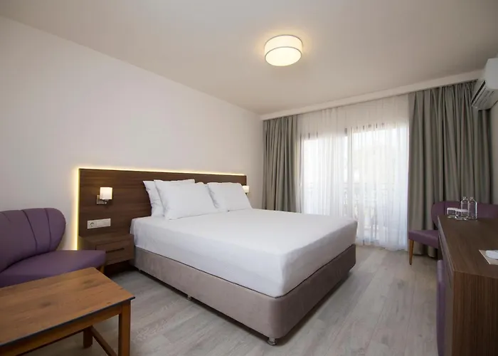 Neopol Hotel 3*